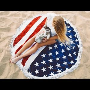 American Dreamer Round Towel